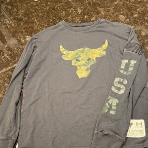 Under Armour Men's Gray and Yellow Long Sleeve Tee